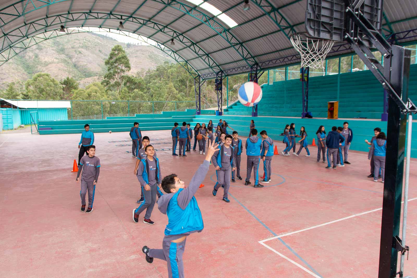 Servicios en Asian American School